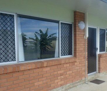 RENOVATED UNIT IN NORTH MACKAY - Photo 5