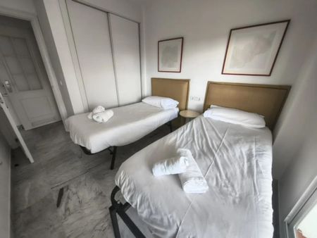 3 room luxury Apartment for rent in Marbella, Spain - Photo 4