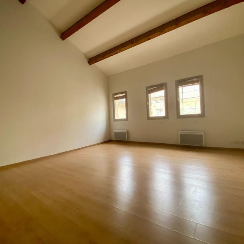 Location Appartement 2 pièces 64m² AVIGNON 84000 - Photo 1