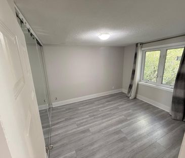 For Lease - 218 Baker Avenue, Richmond Hill, Ontario - Photo 6