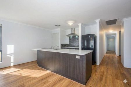 Feature-Packed Family Home | 4 Bedrooms 2 Bathrooms 1 Theatre - Photo 5