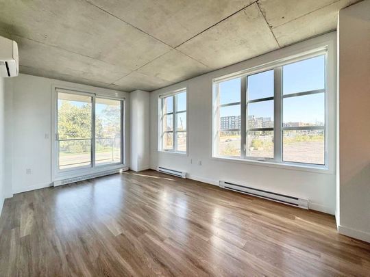 5200 Boul. Henri Bourassa O. Montréal (Saint-Laurent), QC H4R - Photo 1