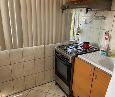 Apartament 2 camere decomandat, mobilat, etaj 3/4, Sarari, in spate... - Photo 2