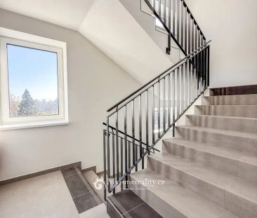 Pronájem novostavby bytu 2+kk s balkonem a parkovacím státním, 48 m - Photo 3