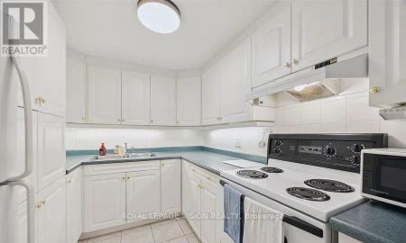 123 RAVENSCROFT ROAD - Photo 3