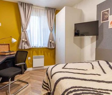 Classic Room - 2 Bed Flat - Photo 6