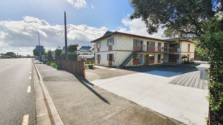 2 Bedroom + 2 Carpark space, Sandringham - Photo 5