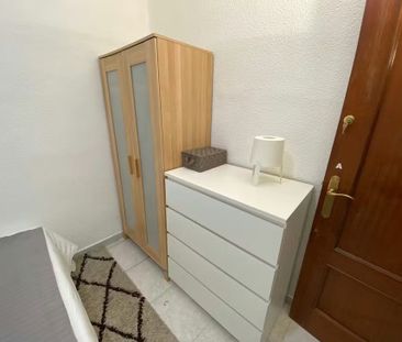 Calle de Embajadores, Madrid, Community of Madrid 28012 - Photo 6