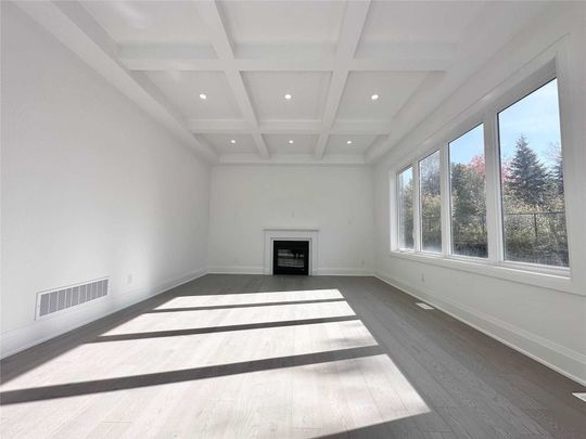 For Lease - 80 Silk Twist Drive, East Gwillimbury, Ontario - Photo 1