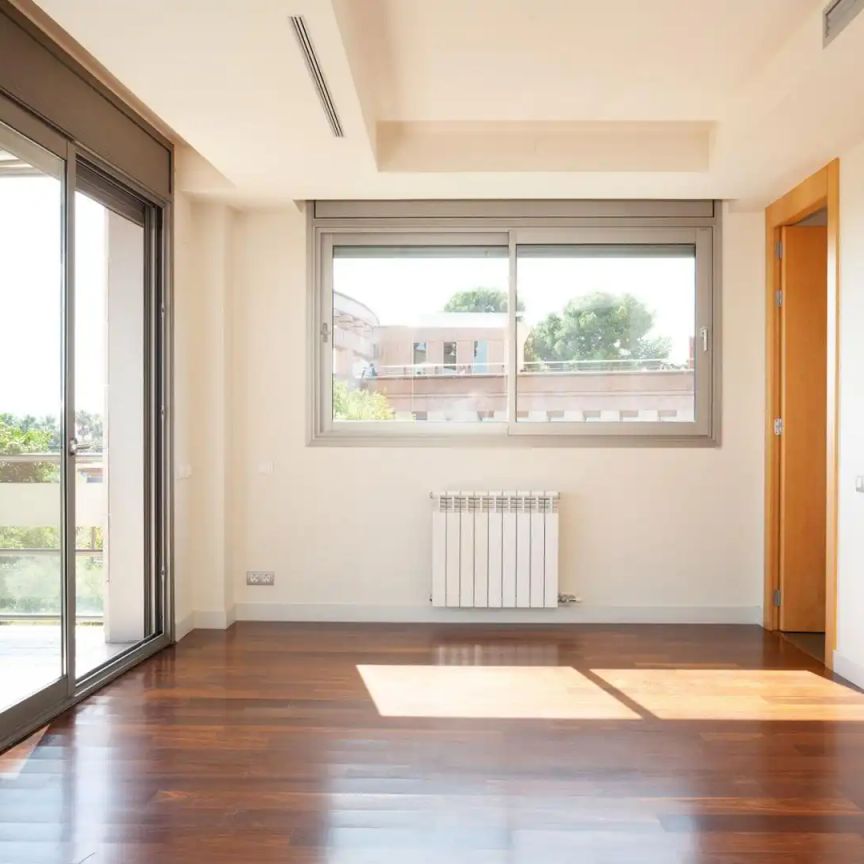 Piso de alquiler en Calle Abadessa Olzet, 13, Pedralbes - Photo 1