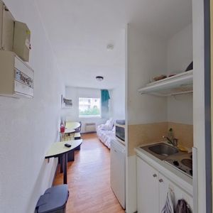 Location Appartement 1 pièce Meublé 14m² POITIERS 86000 - Photo 2