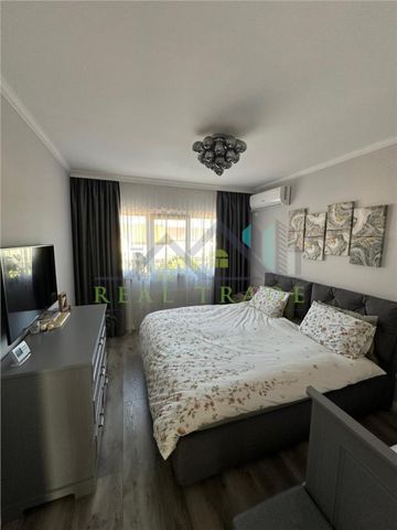 Casa mobilata si utilata Sanpetru - Fotografie 3