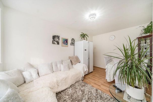 3 bedroom house to rent - Photo 1