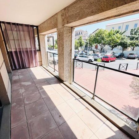 Location Appartement 2 pièces 40m² MACON 71000 - Photo 4