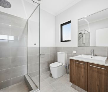 Modern Comfort in Vibrant Wellard - Photo 3