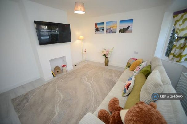 2 bedroom bungalow to rent - Photo 1
