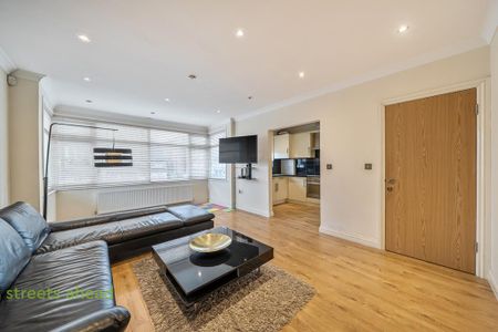 3 bedroom apartment to rent - Photo 3