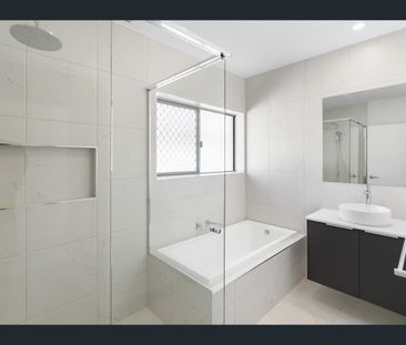 25 Coral Crescent, Kewarra Beach, Qld 4879 - Photo 3