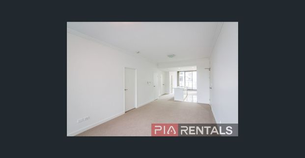 Two Bedroom Apartment Less Than a Minute Away to Train Station Don't Miss Out - Photo 1