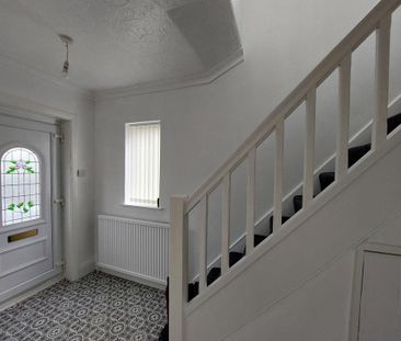 3 bedroom semi-detached house to rent - Photo 5