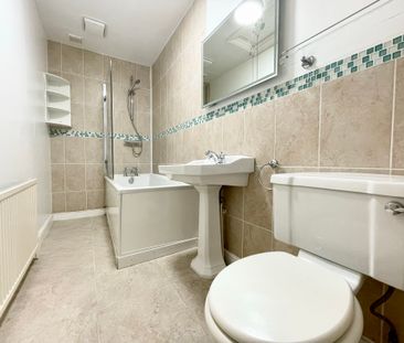 1 Bedroom - Photo 2