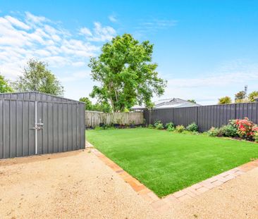 Modern Comfort in Convenient Location - Photo 5