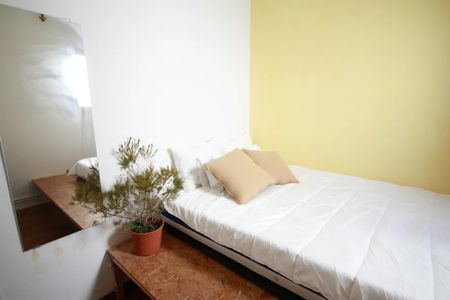 Gran Via de les Corts Catalanes, Barcelona, Catalonia 08004 - Photo 2