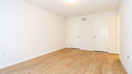 For Lease - 2025 Matteer Court Unit# Unit 20, Innisfil, Ontario - Photo 4