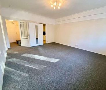 Pine Grange, Bath Road, Bournemouth, BH1 - Photo 2