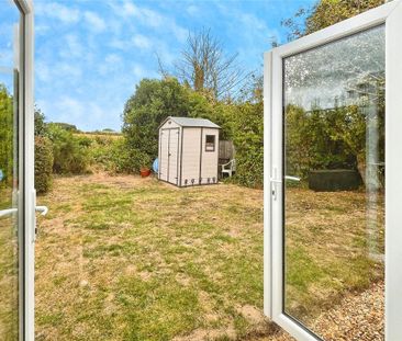 2 bedroom bungalow to rent - Photo 3