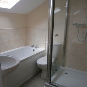 Room, 172, Plungington Road, Preston - Photo 3