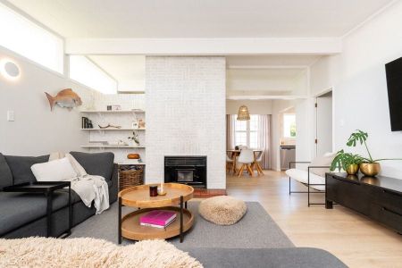 Charming 3BR Home in Mayfair! - Photo 4