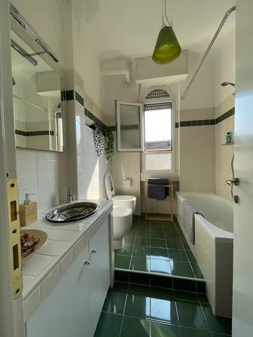 Via Mauro Macchi, Milan, Lombardy 20124 - Photo 2