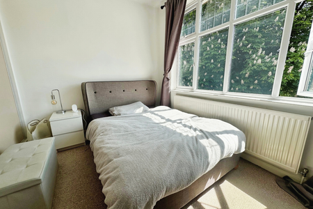 Camborne Road - Photo 2