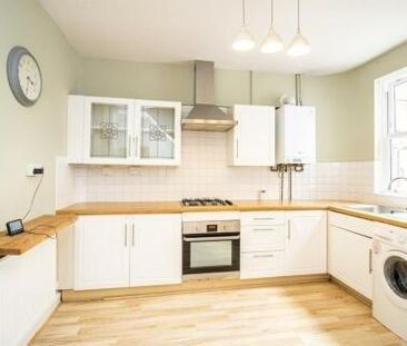 2 bedroom end of terrace house to rent - Photo 5