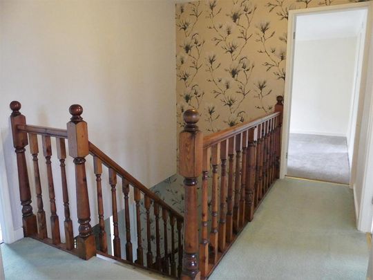 4 bedroom detached house to rent - Photo 1