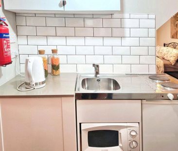 1 bedroom property to rent - Photo 5