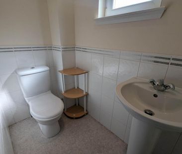 4 bedroom house to rent - Photo 3