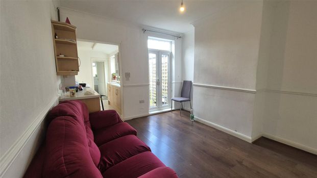 2 bedroom house to rent Gibbeson Street, Lincoln, Lincolnshire, LN5 - Photo 1