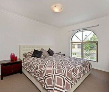 For Lease: Modern Family Living in the Heart of Upper Coomera! - Photo 5