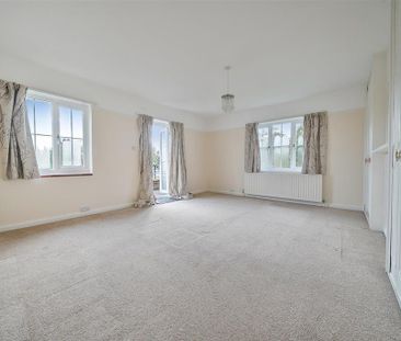 5 bedroom detached house to rent - Photo 5