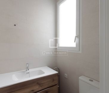 Excellent 4 Bedroom apartment for rent in Gran Vía, Valencia - Photo 4
