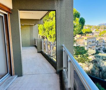 Location Appartement 3 pièces 69m² VILLENEUVE LOUBET 06270 - Photo 2