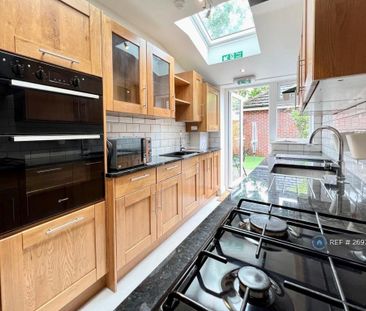 1 bedroom in a house share to rent - Photo 5