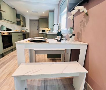 Foxhall Road Bedroom 6 - Photo 1