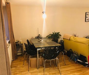 3 bedroom terraced house to rent - Photo 2