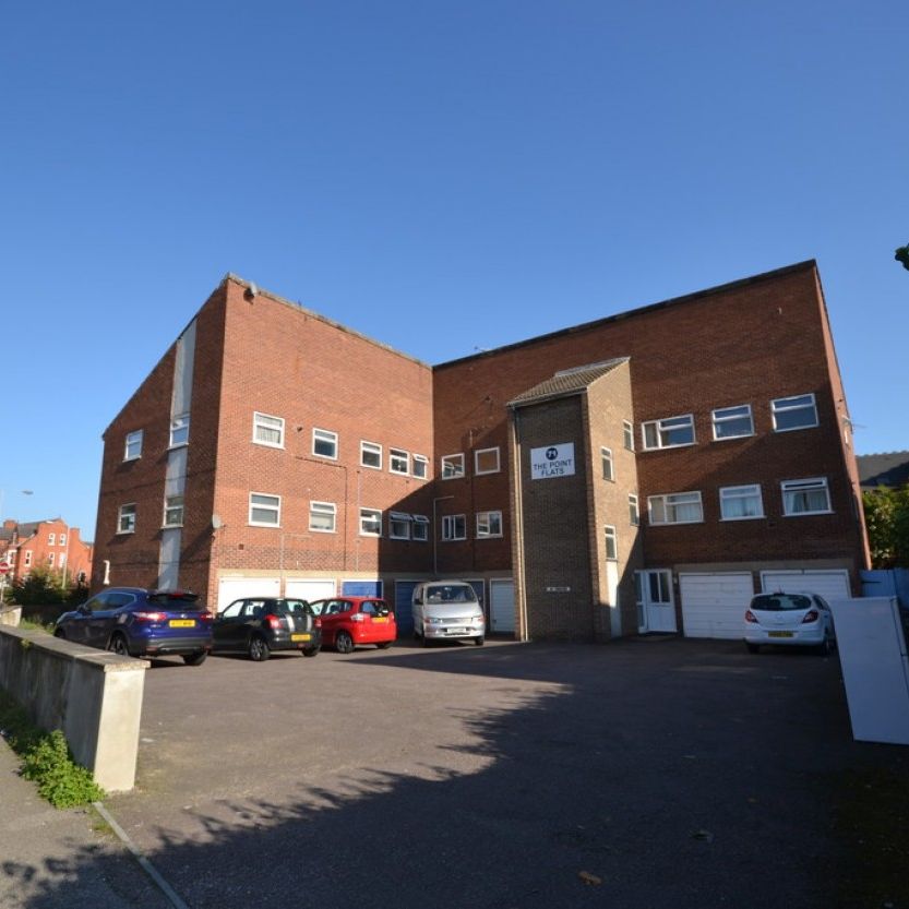 3 bed Flat for Rent - Photo 1