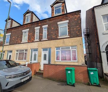 2 bedroom flat to rent - Photo 4