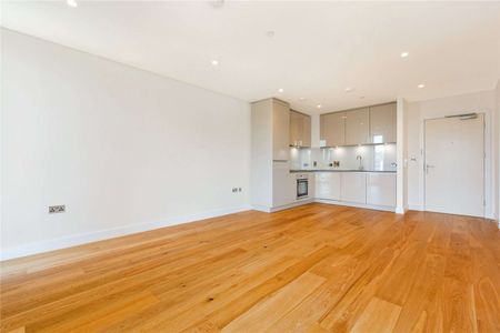 A modern one bedroom apartment in Ruskin Square, Croydon just a few miles south of the centre of London. - Photo 2