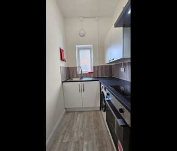 Studio Flat, Shelbourne Road, N17 - Photo 3